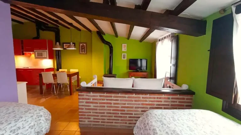 Apartamentos La Iguana, Hervás, Cáceres.
